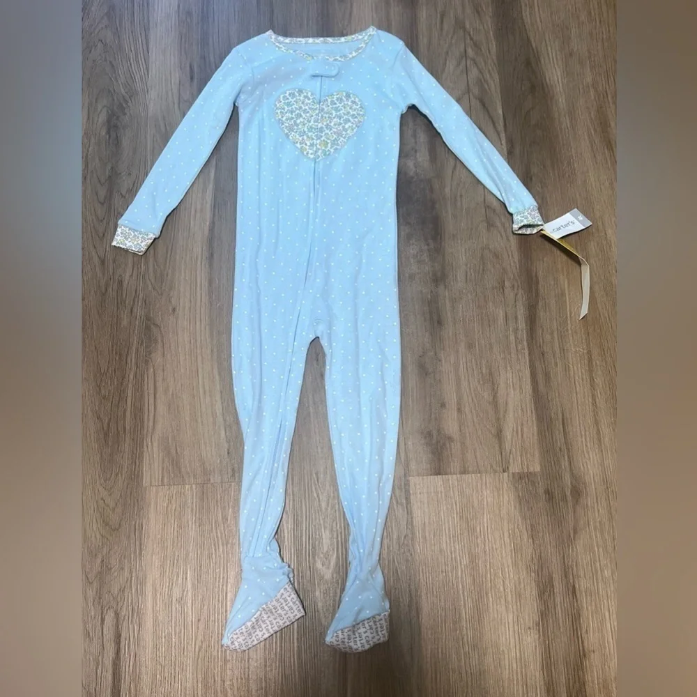 Carter's 4T Feetie Zip Up Pajamas With Hearts/Flowers/Dots